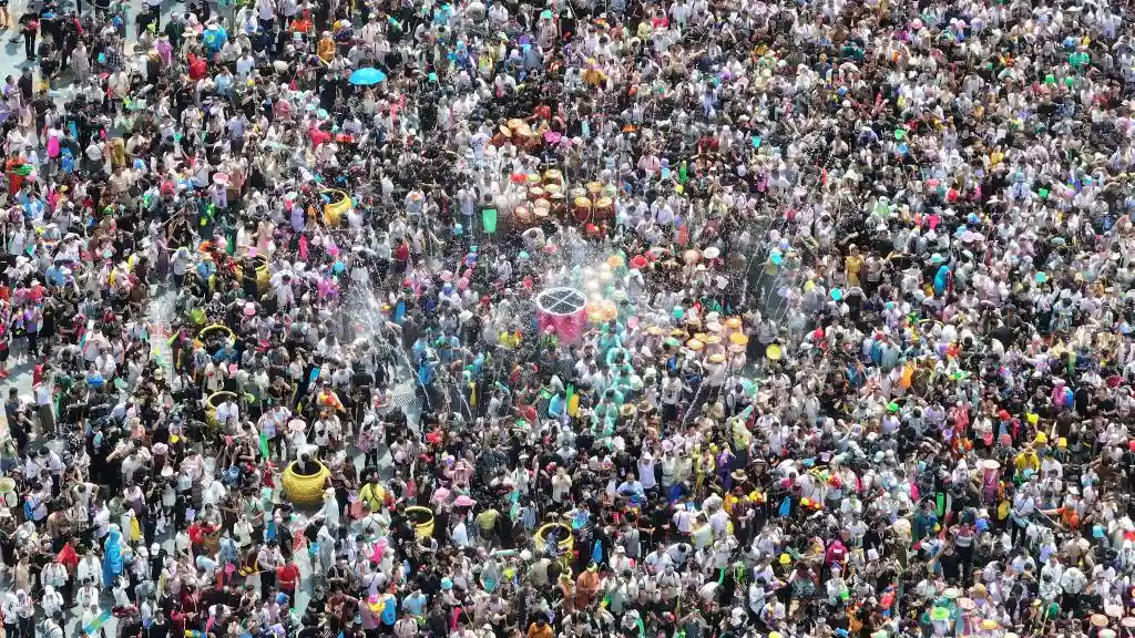 边关新声:多元文化碰撞下的文旅新图景