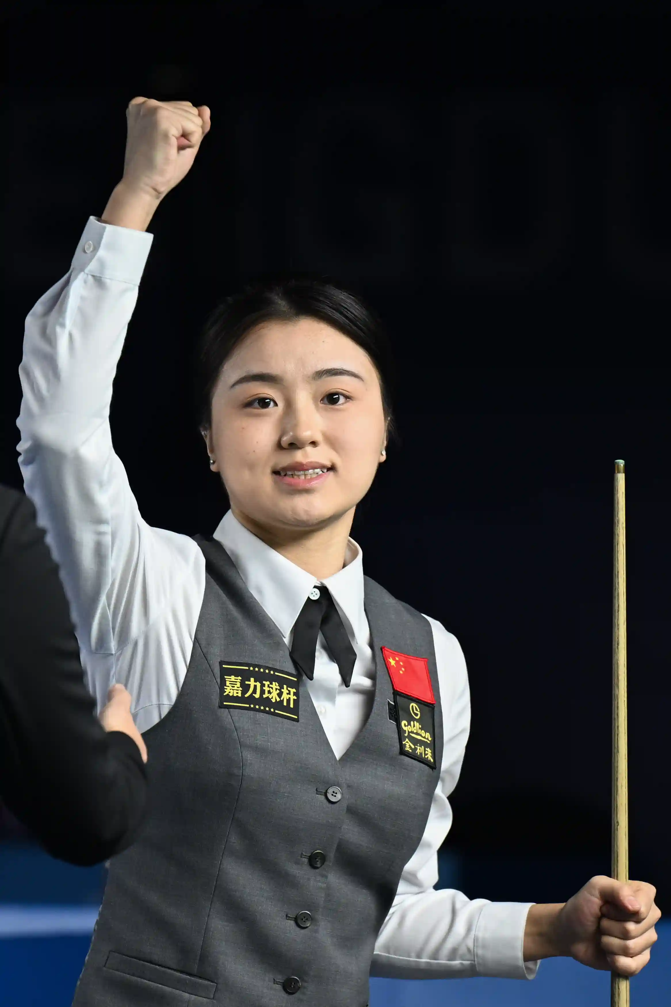 白雨露惊现斯诺克6红球赛场 夺首金引爆成都世运会台球热潮