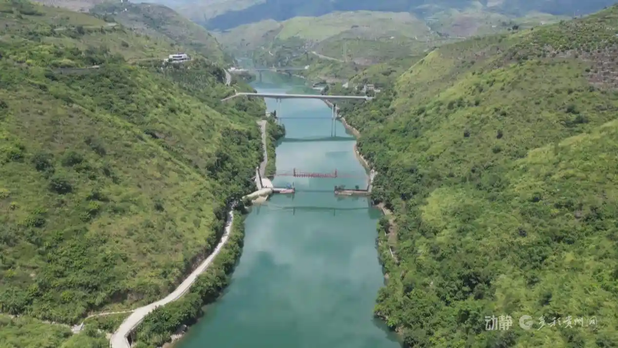 从命运之桥到复兴之路