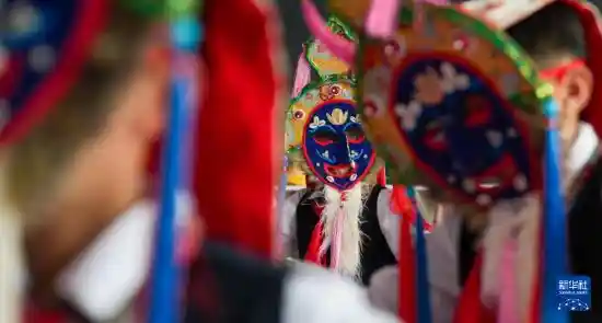 《雪域童声唱响藏戏新篇——西藏儿童传承文化之美》