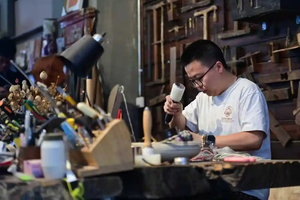 非遗焕新彩 文旅谱新篇——伊犁老城七十载奋进之路